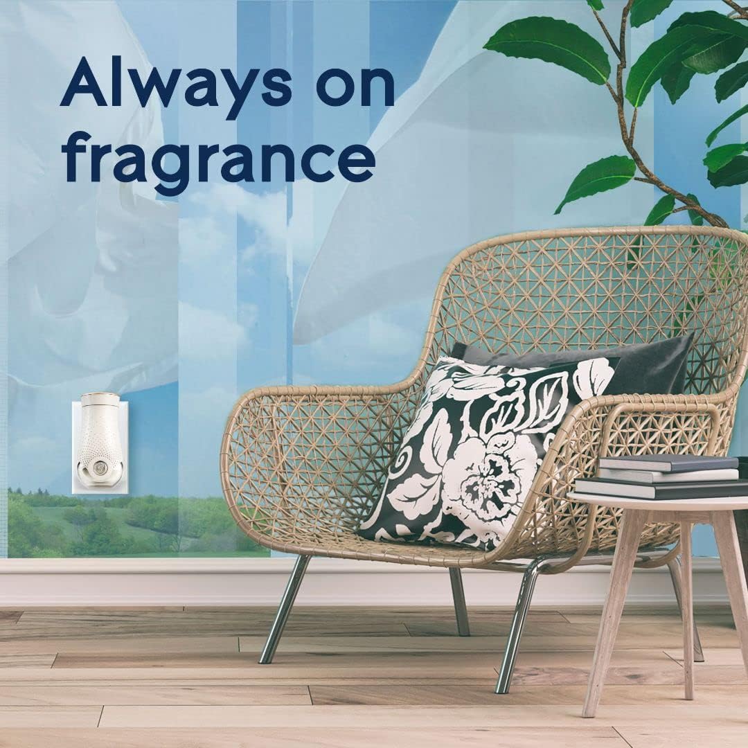 Glade PlugIns Air Freshener Starter Kit, Scented and Essential Oils for Home and Bathroom, Clean Linen, 4.02 Fl Oz, 2 Warmers and 6 Refills