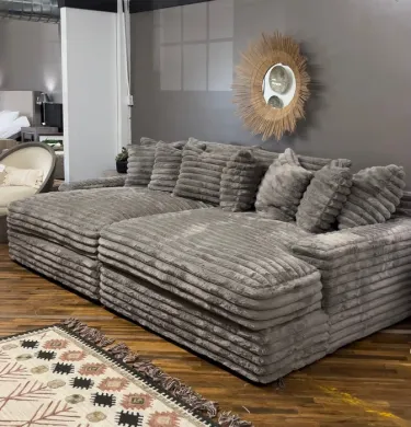 Winter Sale - Chaise Lounge With Dual Cupholders And Charging Ports