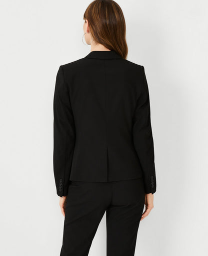 The One-Button Blazer in Seasonless Stretch