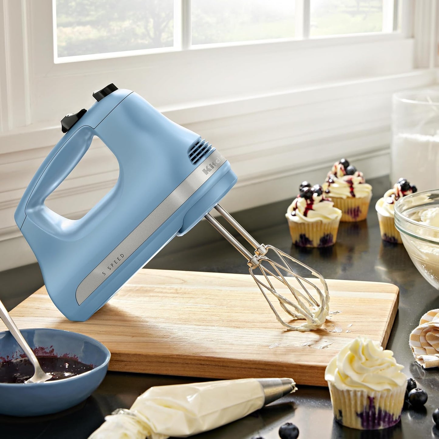 KitchenAid 5 Ultra Power Speed Hand Mixer - KHM512, Empire Red (1 Pack)