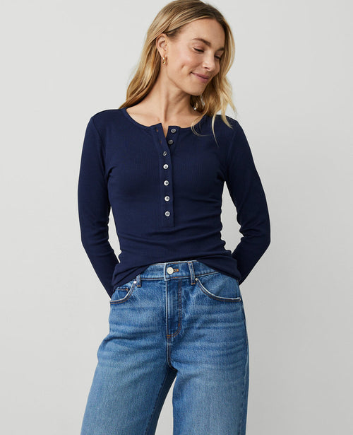 Weekend Collection Crew Neck Henley