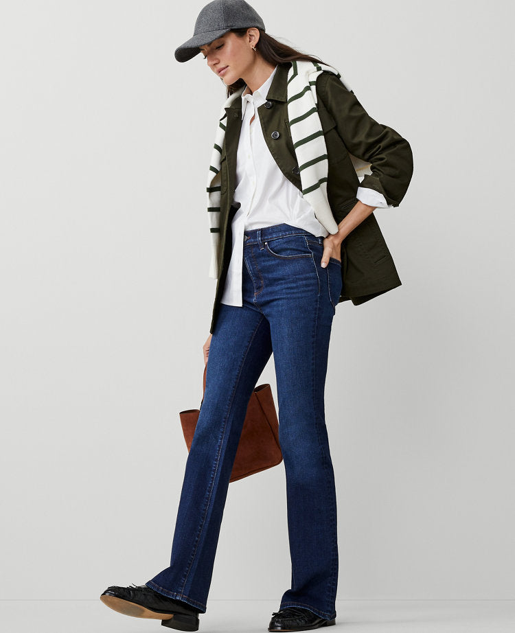 Mid Rise Boot Jeans in Dark Vintage Wash