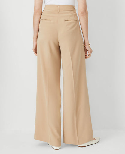 The Petite Pleated Wide-Leg Pant
