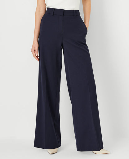 The Petite Wide-Leg Pant