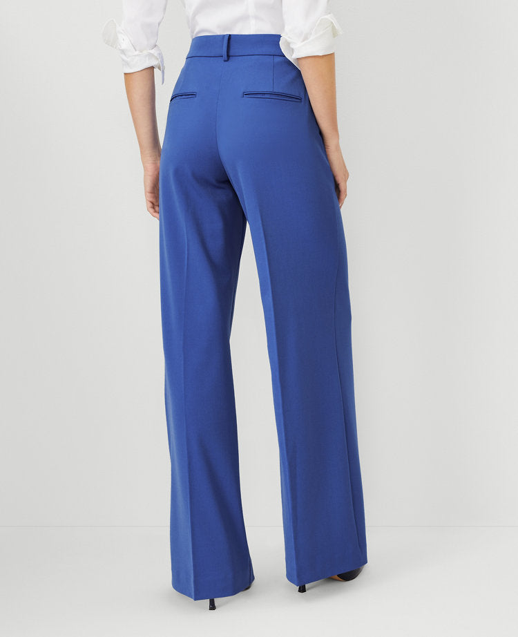 The Wide-Leg Pant