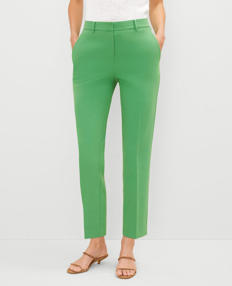 The Petite Eva Ankle Pant - Curvy Fit
