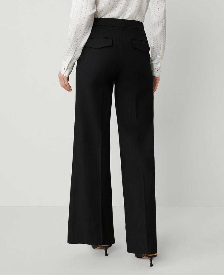 The Modern Wide-Leg Pant