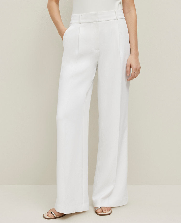The Wide-Leg Pant in Crinkle Crepe
