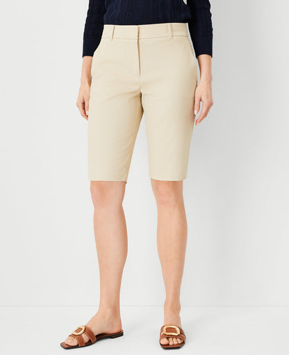 The Petite Boardwalk Short - Curvy Fit