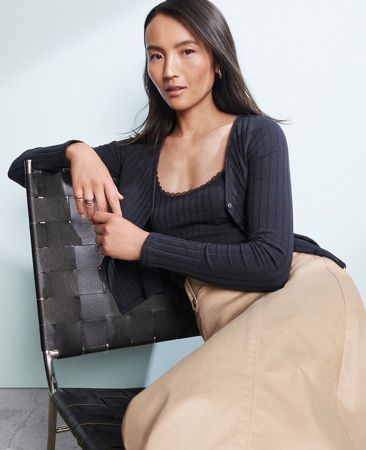 Weekend Collection Ribbed V-Neck Cardigan