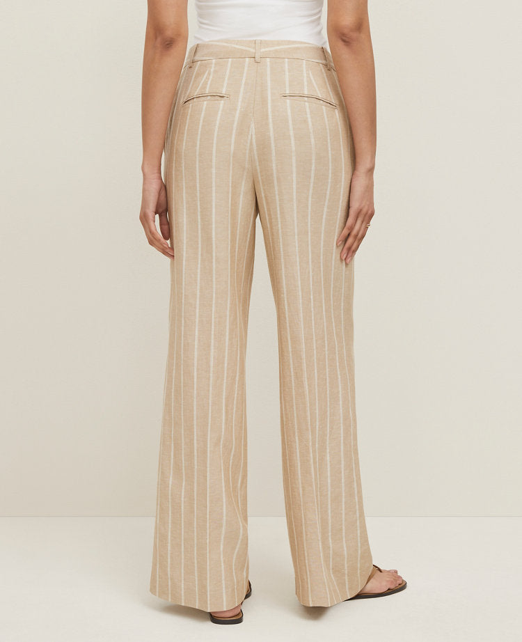 The Petite Wide-Leg Pant in Striped — Curvy Fit