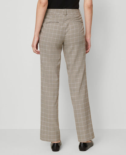 The Petite Straight Pant in Plaid — Curvy Fit