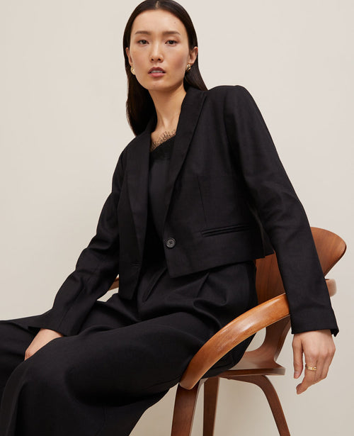 The Petite Cropped Blazer in Linen Blend