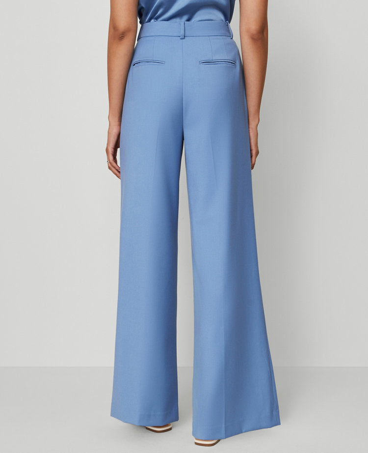 The Petite Modern Wide-Leg Trouser Pant