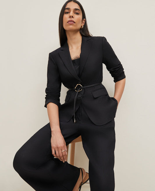 The Notched Two Button Fitted Blazer in Linen Blend