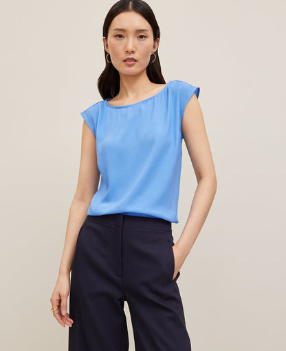 Sleeveless Crew Neck Top