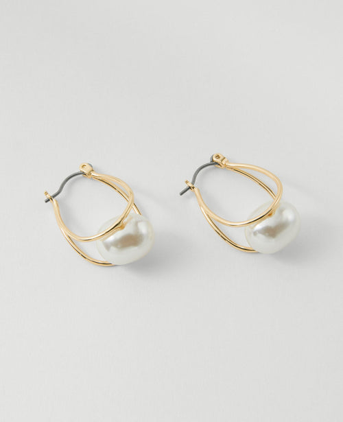 Pearlized Metal Loop Stud Earrings