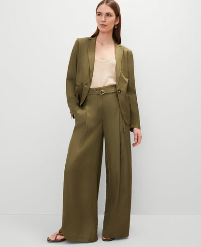 The Petite Statement Wide-Leg Pant