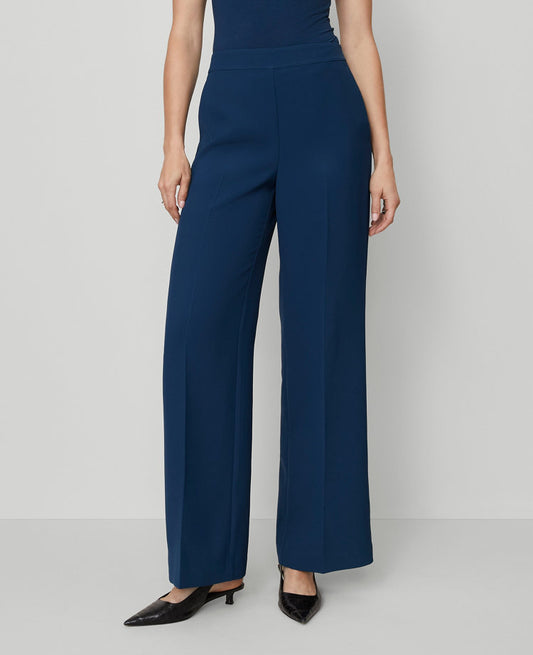 The Petite Wide-Leg Pant in Fluid Crepe — Curvy Fit