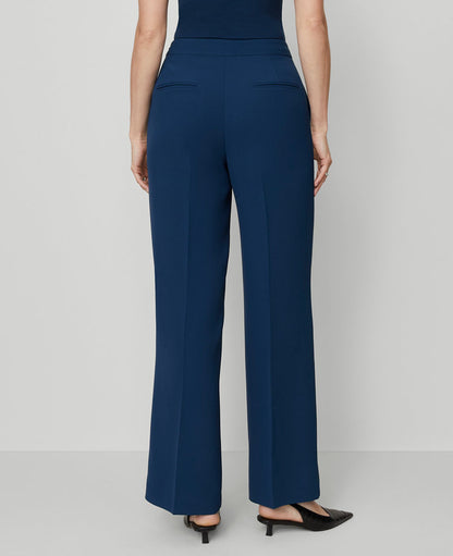 The Petite Wide-Leg Pant in Fluid Crepe — Curvy Fit