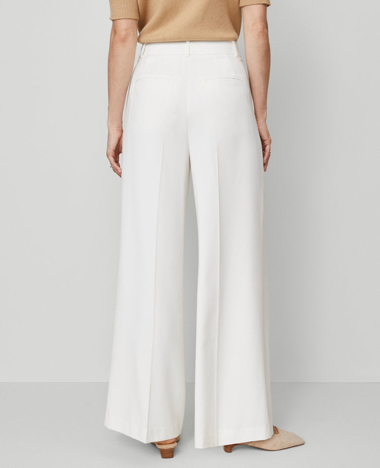 The Modern Wide-Leg Trouser Pant