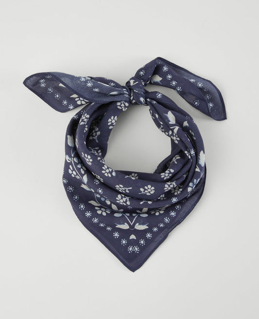 Weekend Collection Petaled Square Scarf