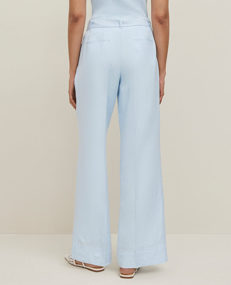 The Belted Wide-Leg Pant in Linen Blend — Curvy Fit