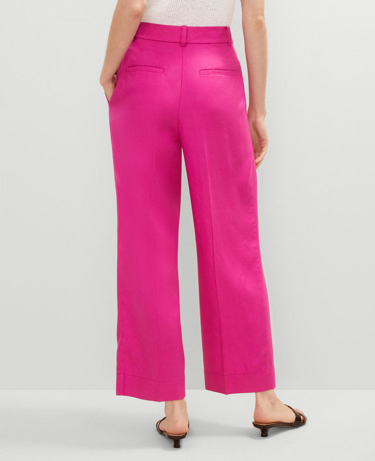 The Relaxed Ankle Pant