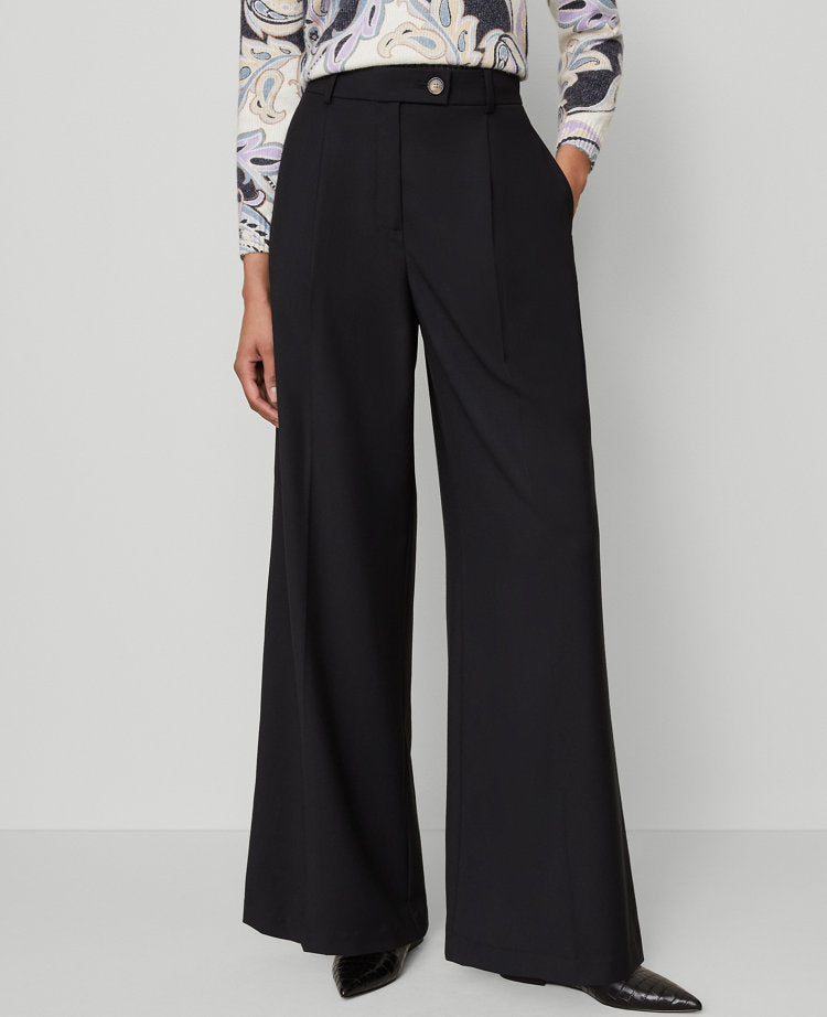 The Modern Wide-Leg Trouser Pant
