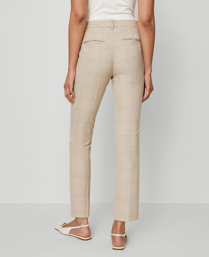 The Eva Ankle Pant in Plaid - Curvy Fit