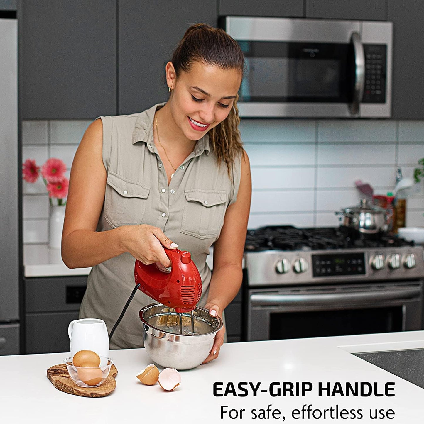 OVENTE Portable 5 Speed Mixing Electric Hand Mixer with Stainless Steel Whisk Beater Attachments & Snap Storage Case, Compact Lightweight 150 Watt Powerful Blender for Baking & Cooking, Black HM151B
